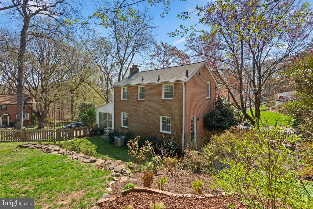 130 EASTMOOR DRIVE