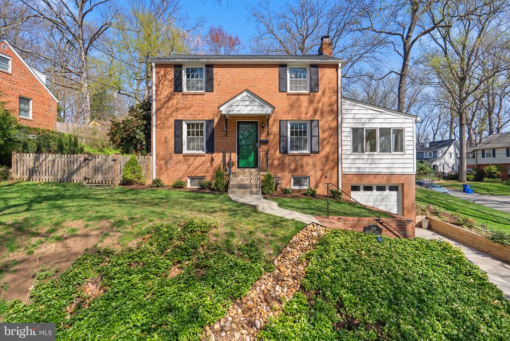 130 EASTMOOR DRIVE