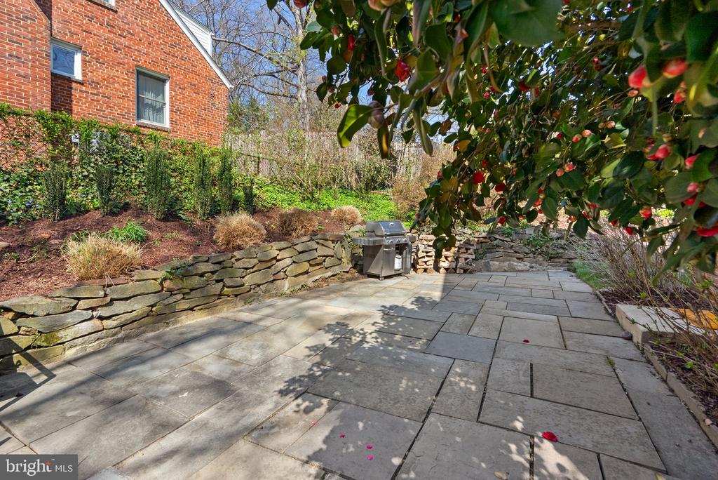 130 EASTMOOR DRIVE