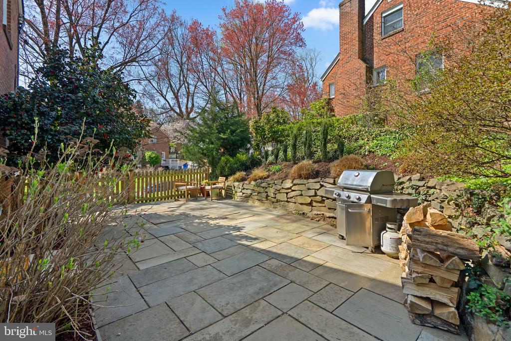 130 EASTMOOR DRIVE