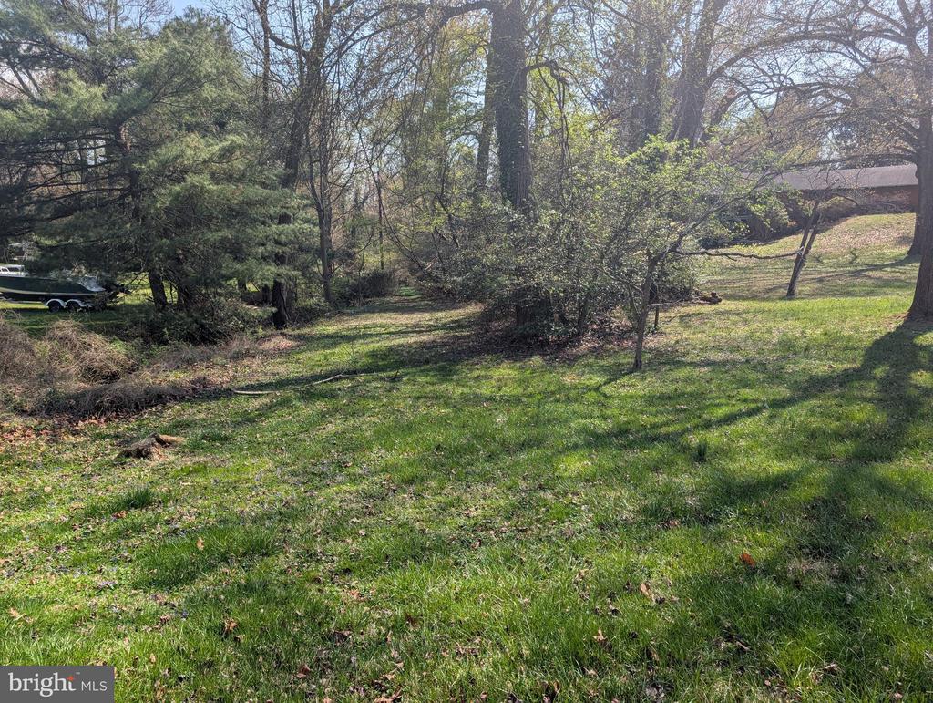 523 COPLEY LANE