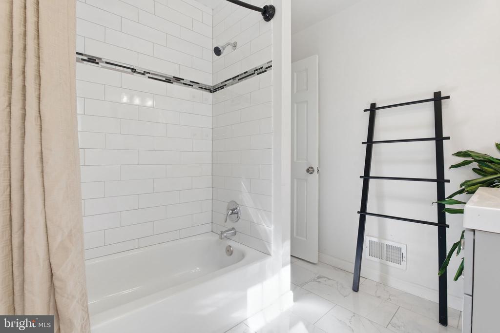 15101 REDGATE DRIVE