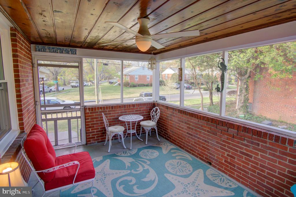 10501 GLENHAVEN DRIVE