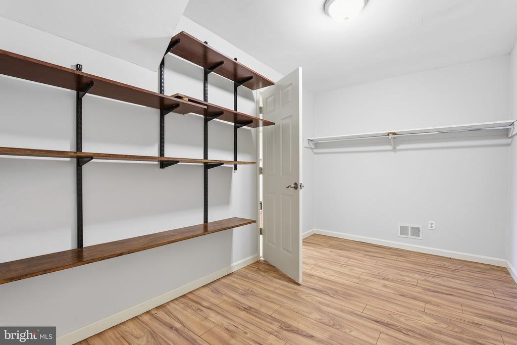 22 BRINKWOOD ROAD