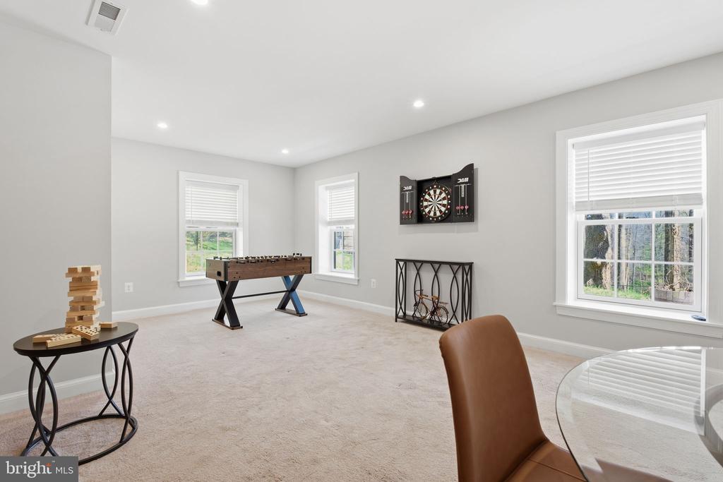 22 BRINKWOOD ROAD