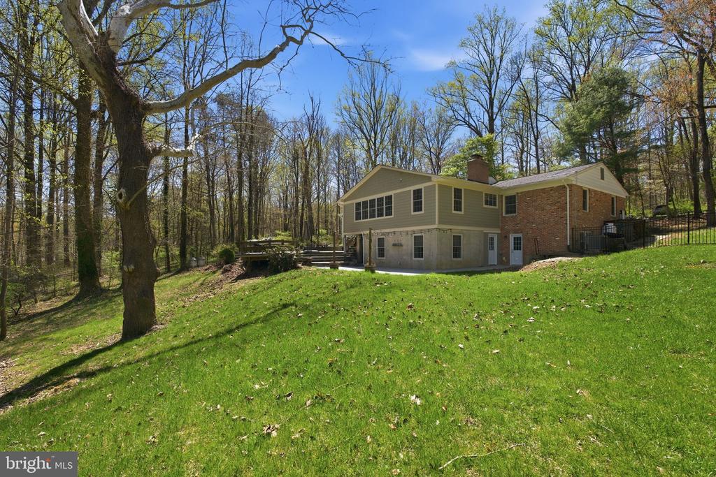 22 BRINKWOOD ROAD