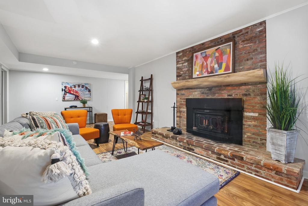 22 BRINKWOOD ROAD