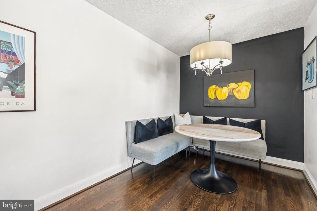7630 TOMLINSON AVENUE Unit: 38