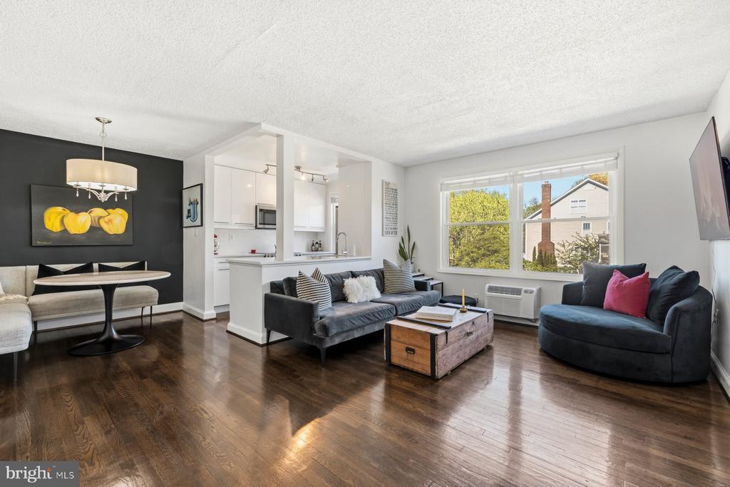 7630 TOMLINSON AVENUE Unit: 38