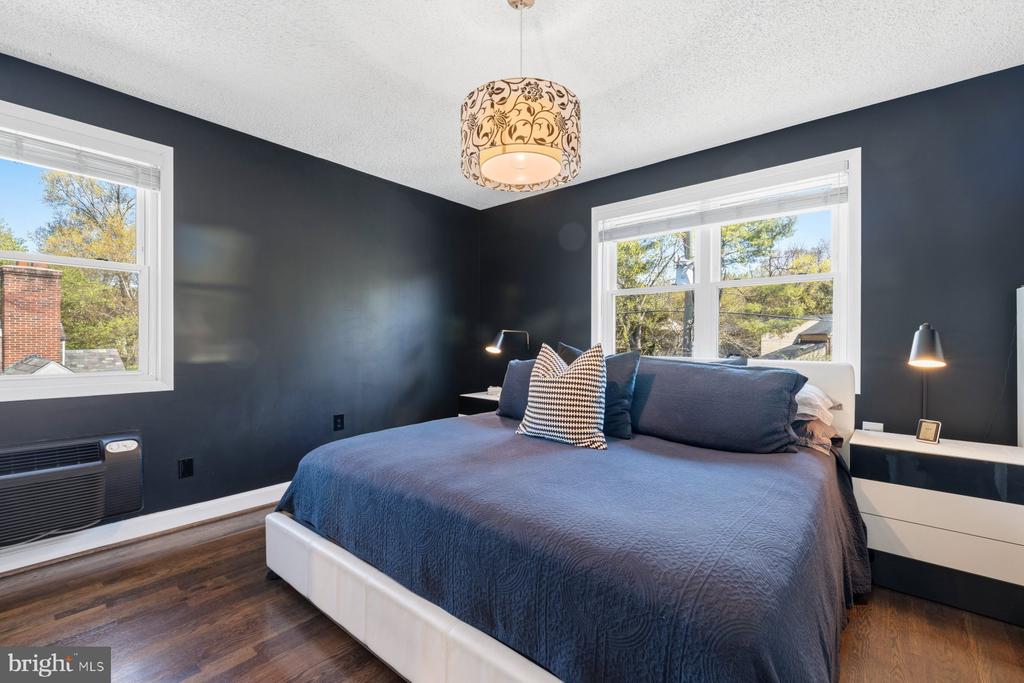 7630 TOMLINSON AVENUE Unit: 38