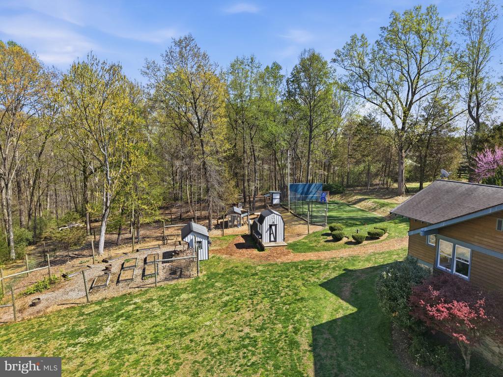 13505 DEAKINS LANE