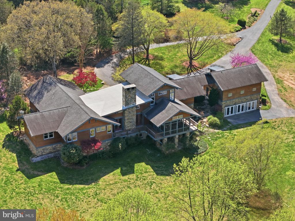 13505 DEAKINS LANE