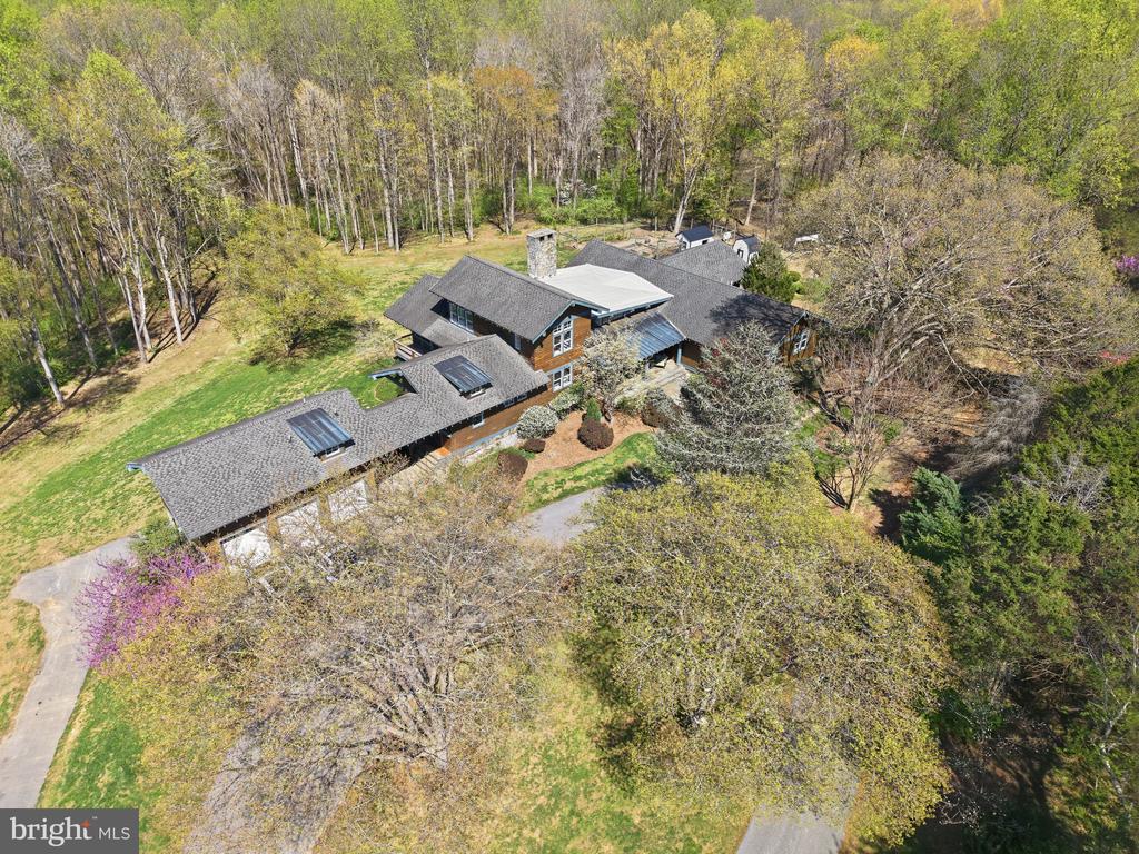 13505 DEAKINS LANE