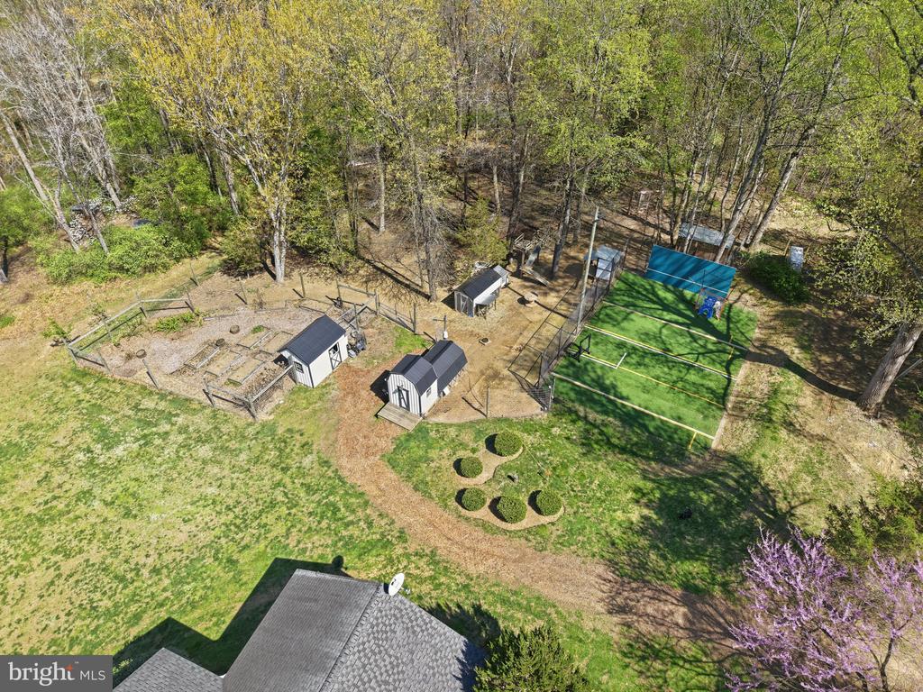 13505 DEAKINS LANE