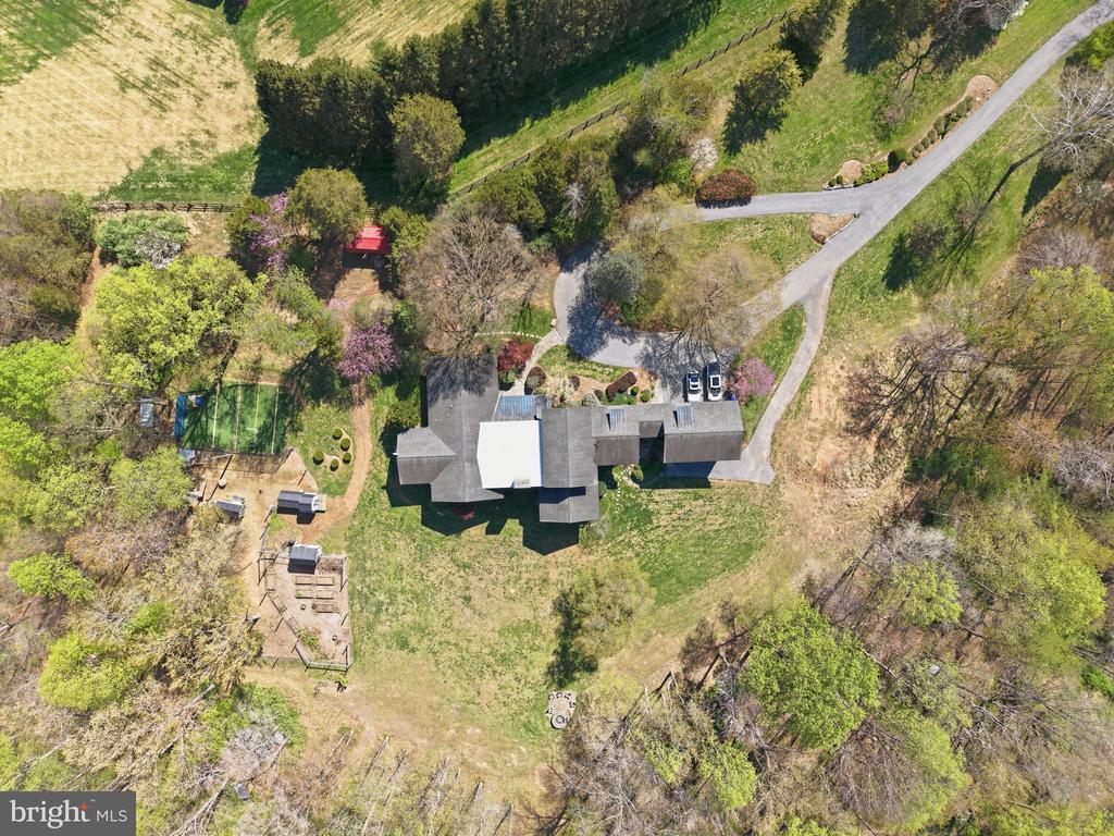 13505 DEAKINS LANE