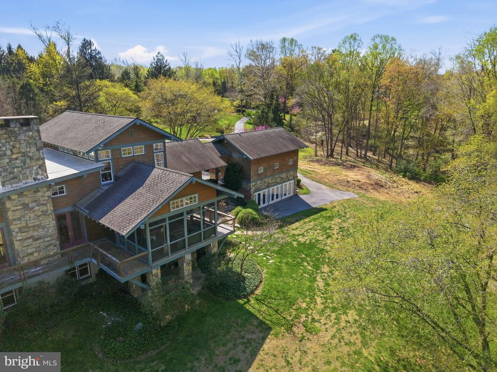 13505 DEAKINS LANE