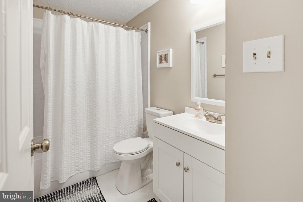 11528 DOXDAM TERRACE