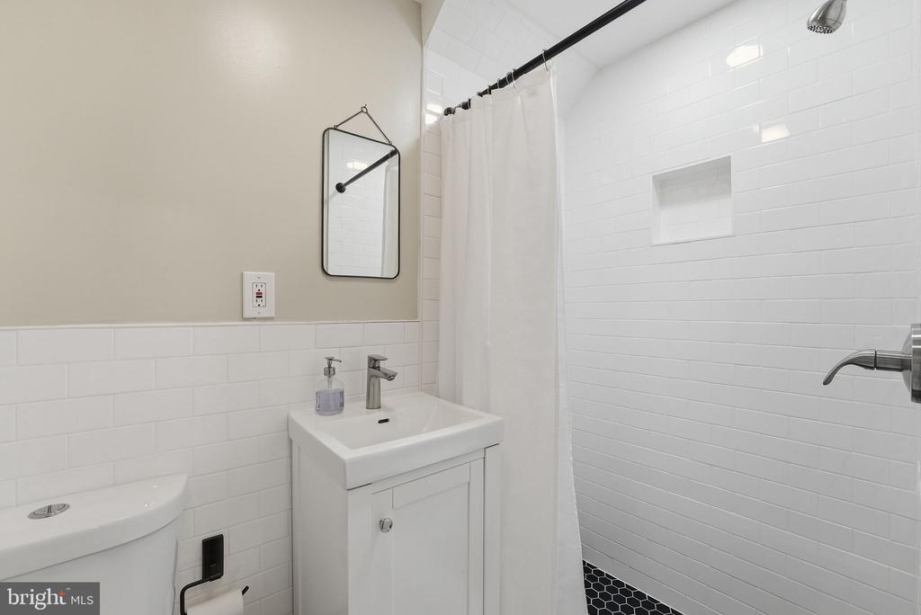 3519 PLYERS MILL COURT