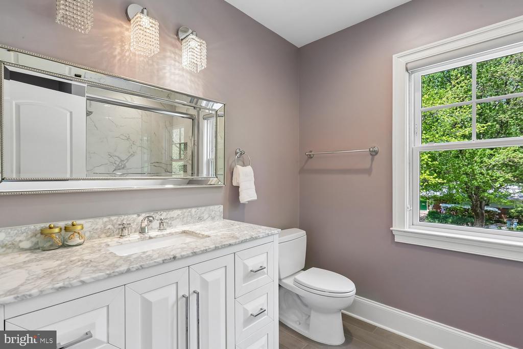 5116 WHITE FLINT DRIVE