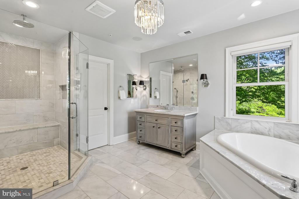 5116 WHITE FLINT DRIVE