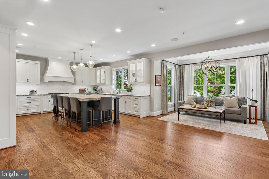 5116 WHITE FLINT DRIVE