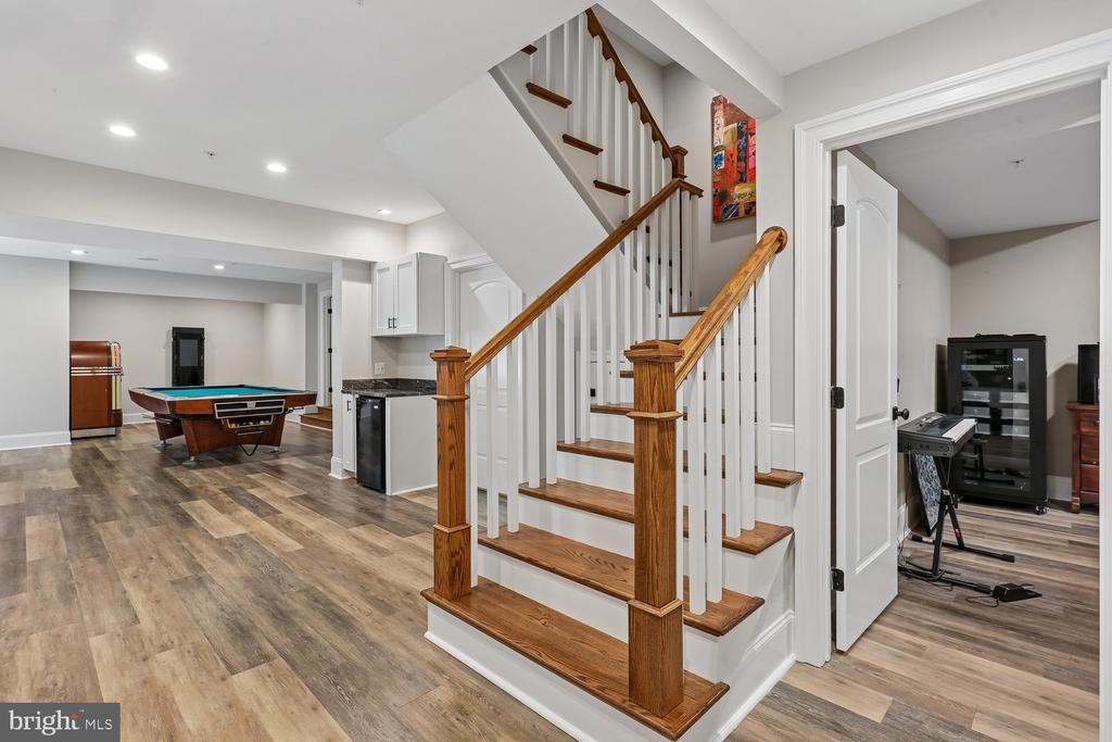 5116 WHITE FLINT DRIVE