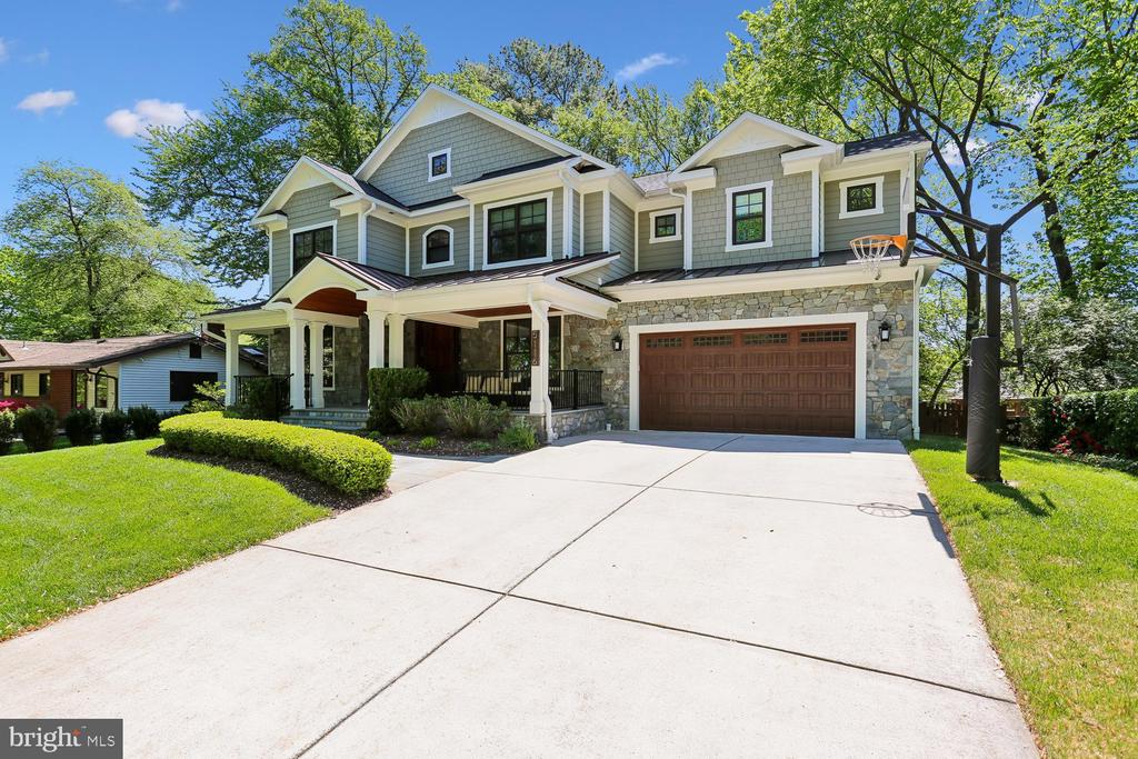 5116 WHITE FLINT DRIVE