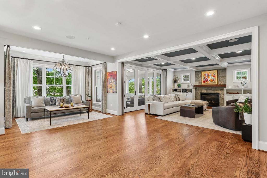 5116 WHITE FLINT DRIVE