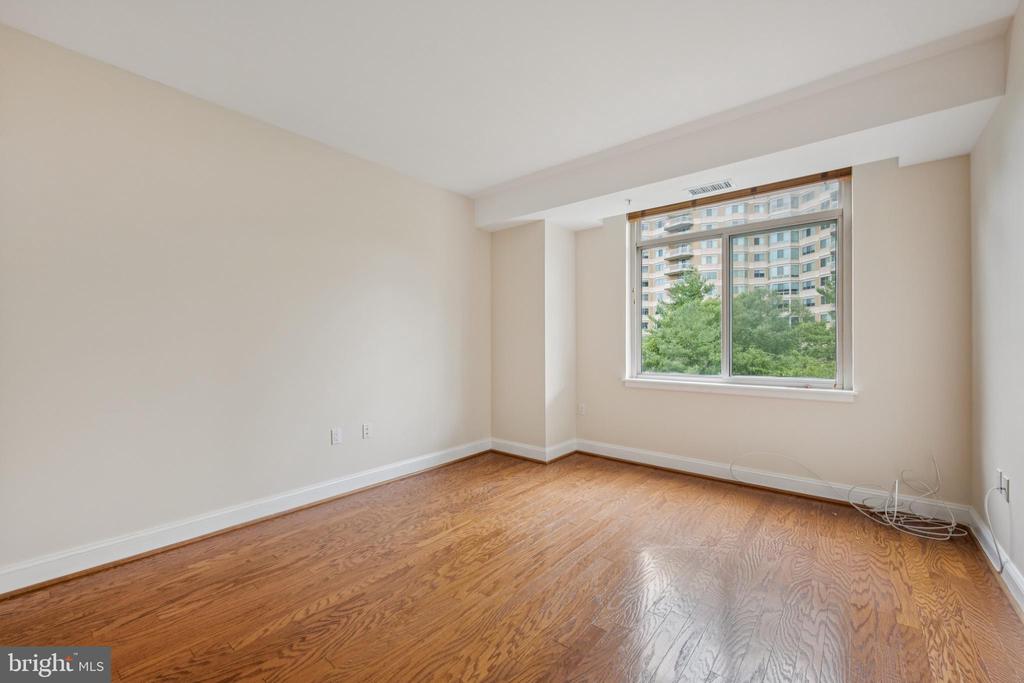 5630 WISCONSIN AVENUE Unit: 506