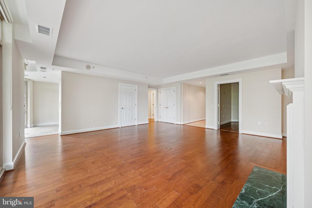 5630 WISCONSIN AVENUE Unit: 506