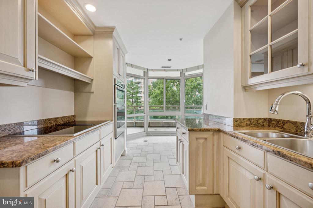5630 WISCONSIN AVENUE Unit: 506