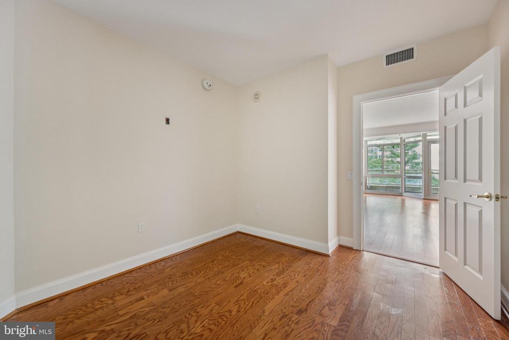 5630 WISCONSIN AVENUE Unit: 506