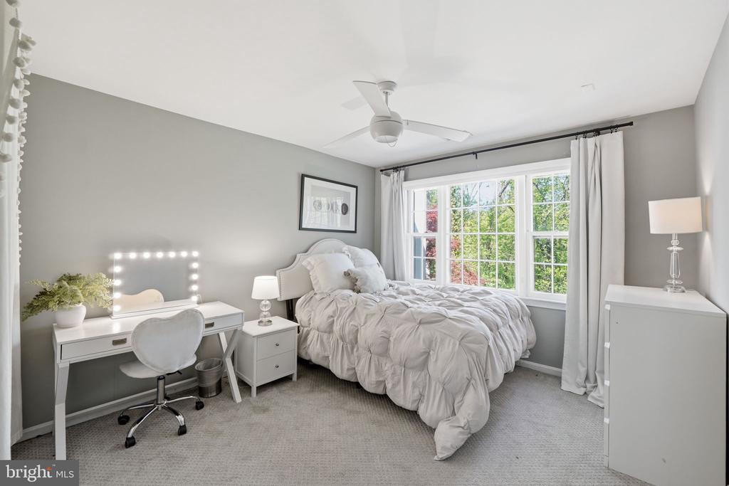 3523 HAMLET PLACE Unit: 501