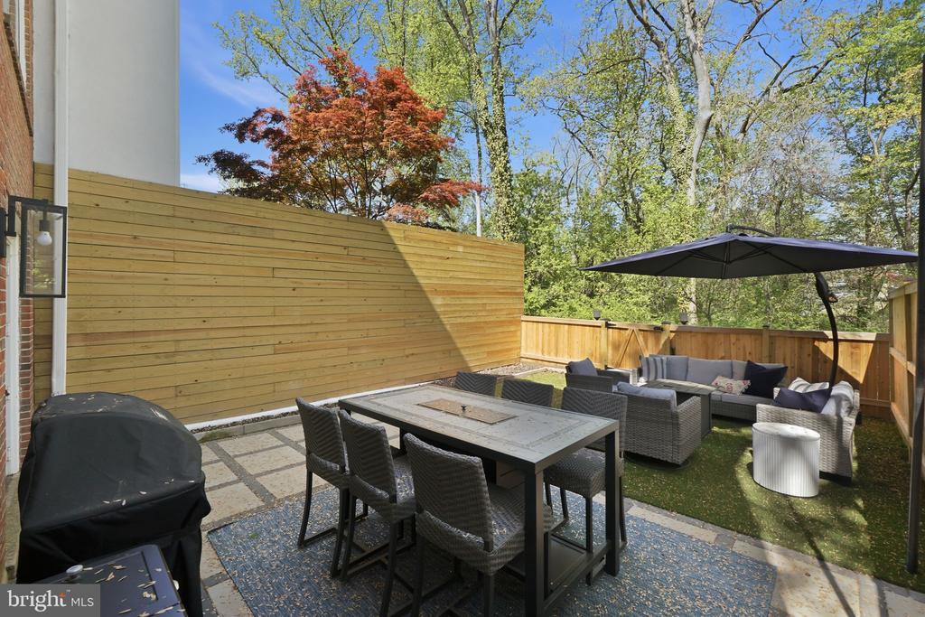 3523 HAMLET PLACE Unit: 501