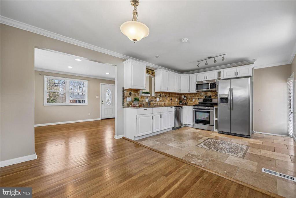11310 ASHLEY DRIVE