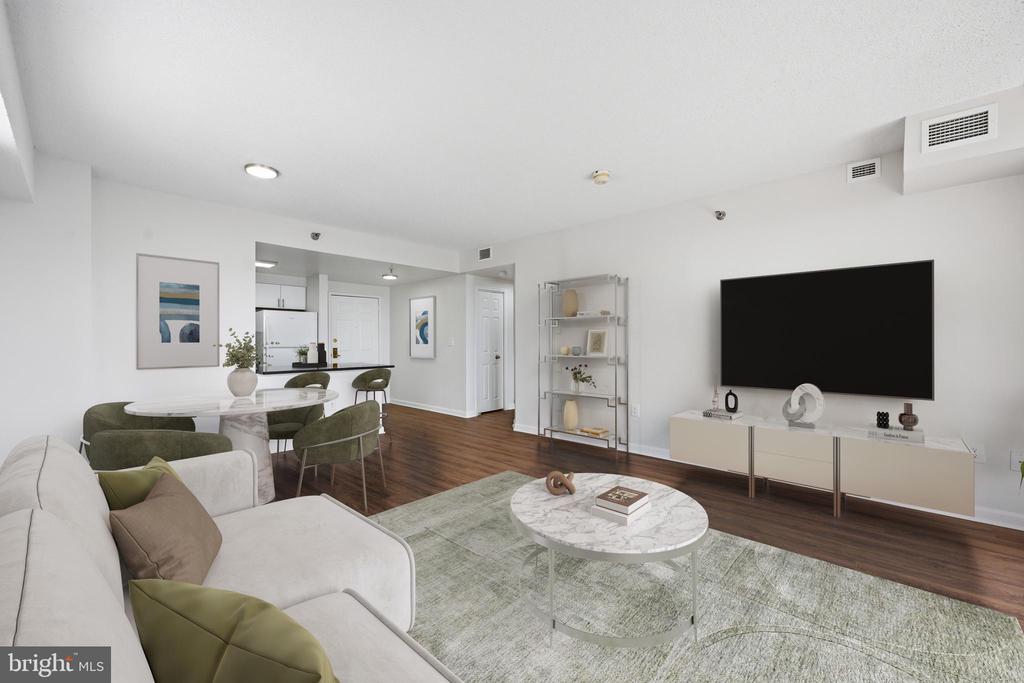 24 COURTHOUSE SQUARE Unit: 603