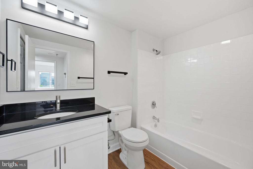 24 COURTHOUSE SQUARE Unit: 603