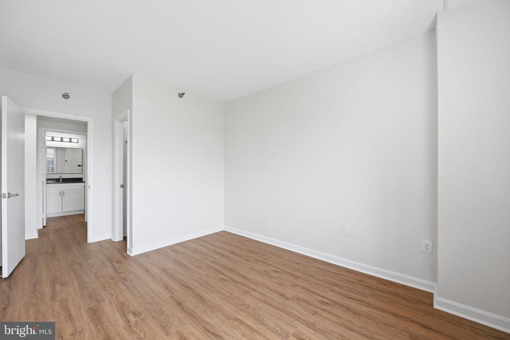 24 COURTHOUSE SQUARE Unit: 603