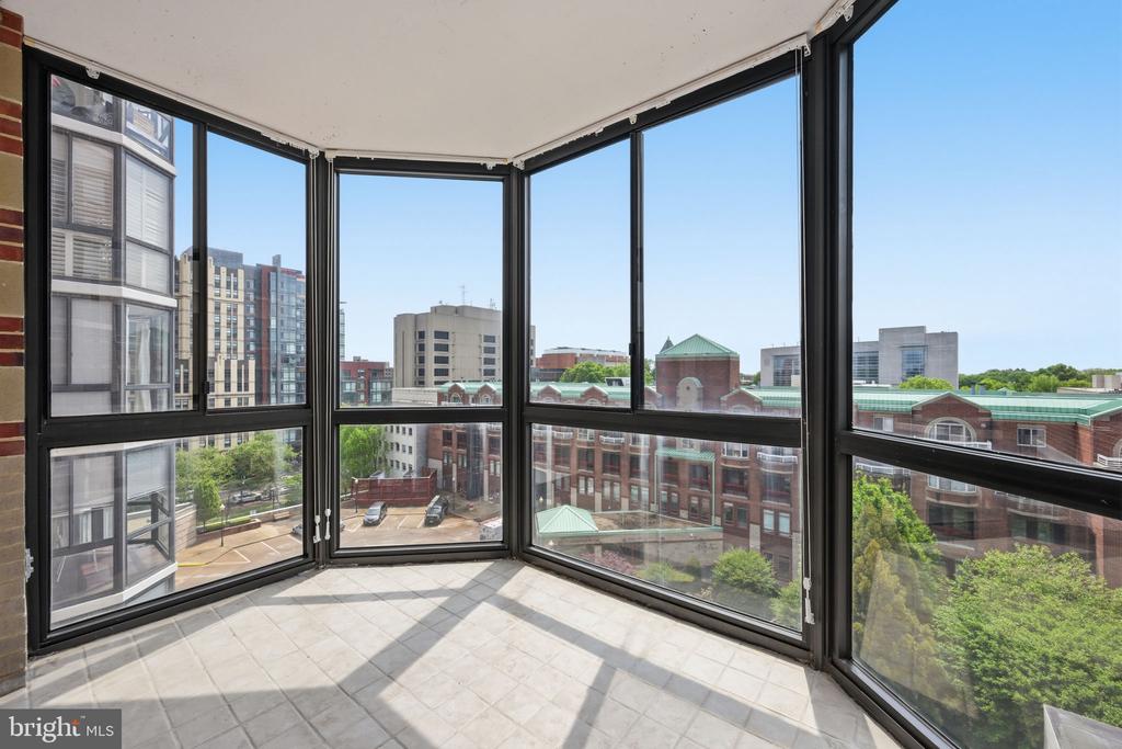 24 COURTHOUSE SQUARE Unit: 603