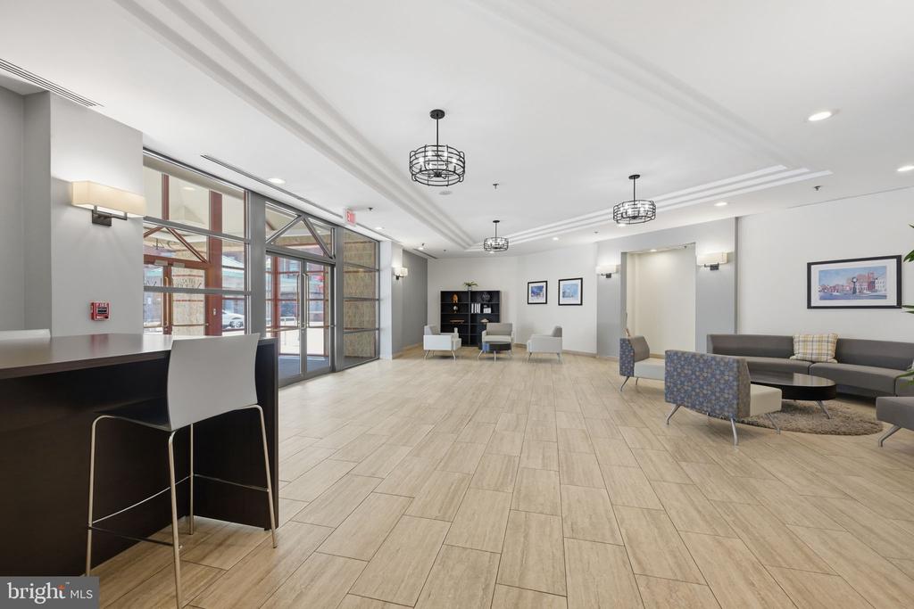 24 COURTHOUSE SQUARE Unit: 603