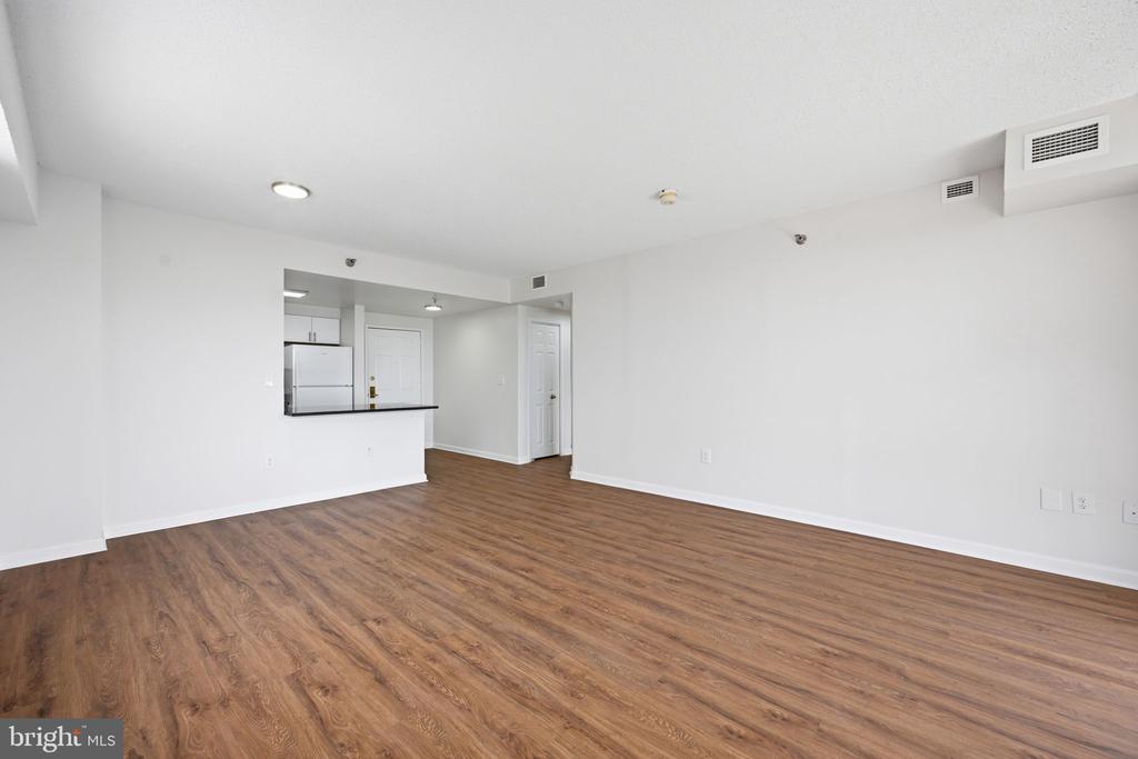 24 COURTHOUSE SQUARE Unit: 603