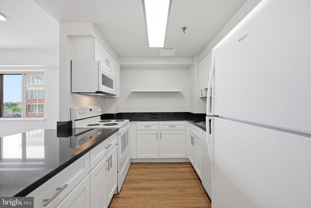 24 COURTHOUSE SQUARE Unit: 603
