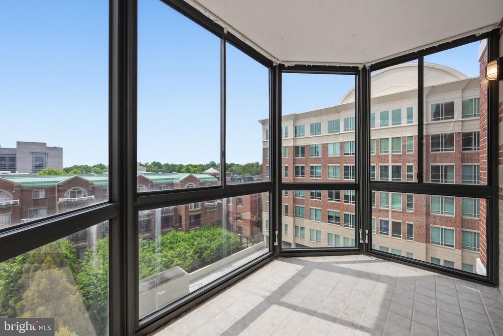 24 COURTHOUSE SQUARE Unit: 603