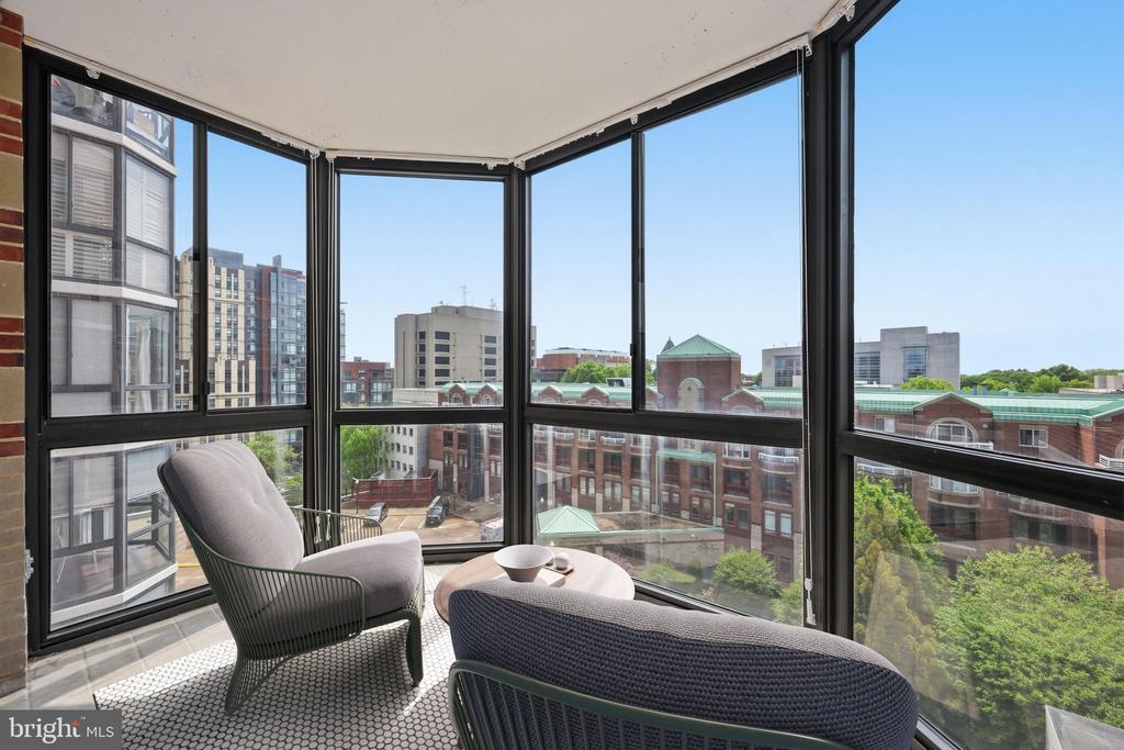 24 COURTHOUSE SQUARE Unit: 603