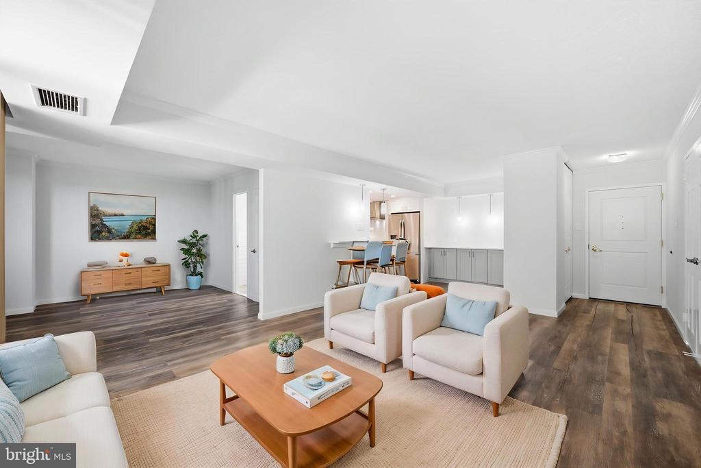4601 N PARK AVENUE Unit: 1120-V