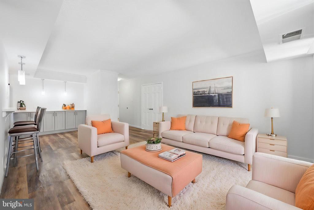 4601 N PARK AVENUE Unit: 1120-V
