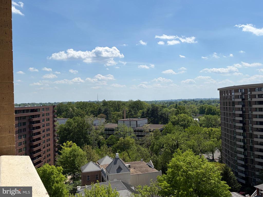 4601 N PARK AVENUE Unit: 1120-V