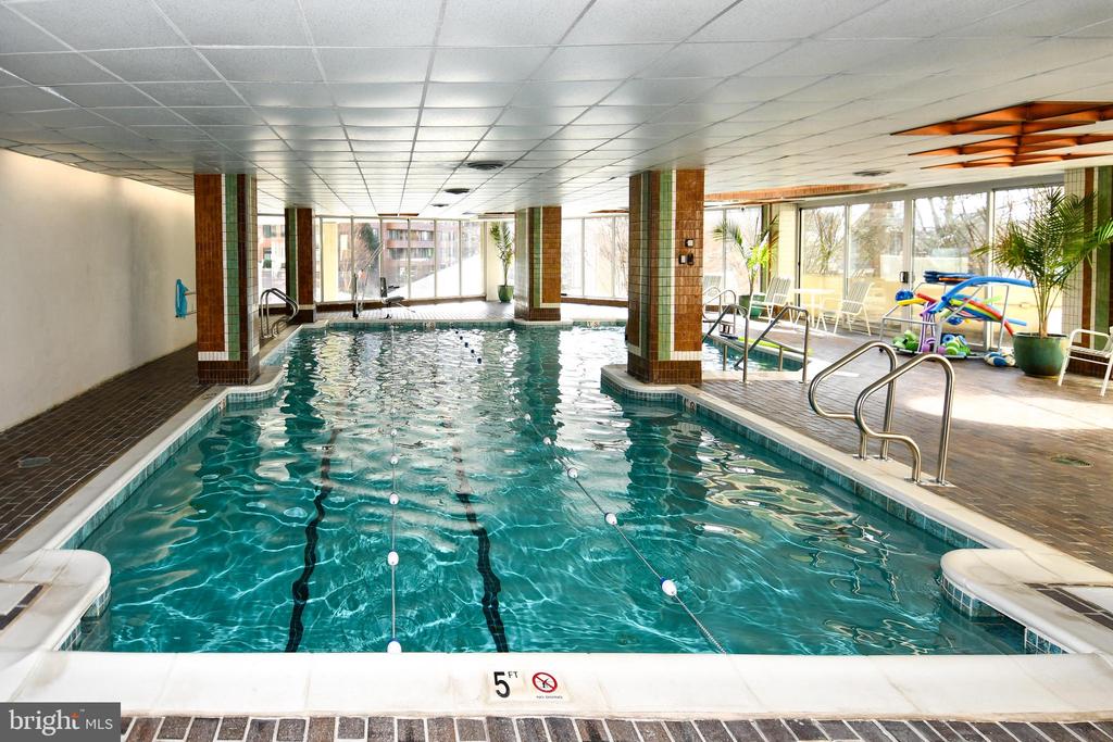 4601 N PARK AVENUE Unit: 1120-V