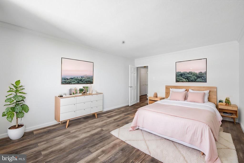 4601 N PARK AVENUE Unit: 1120-V