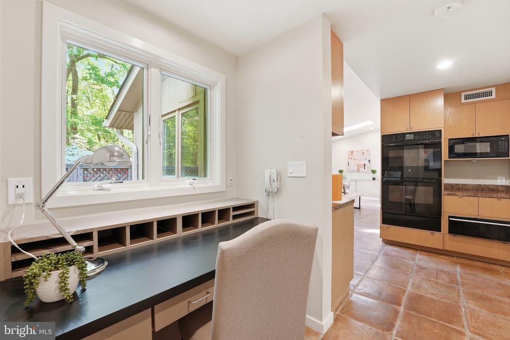 15 ARLIVE COURT
